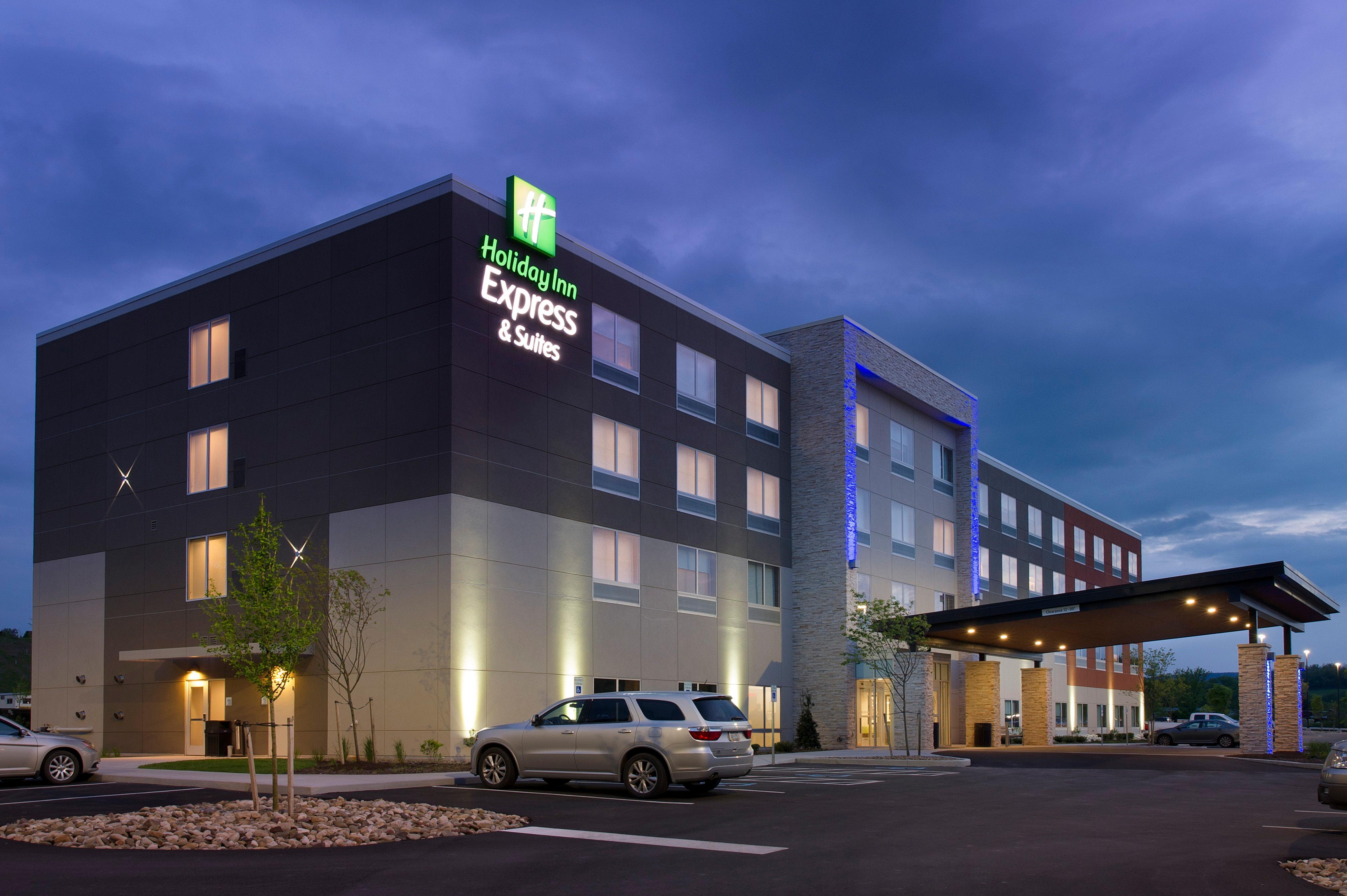 Holiday Inn Express & Suites By Ihg Altoona By Ihg Dış mekan fotoğraf