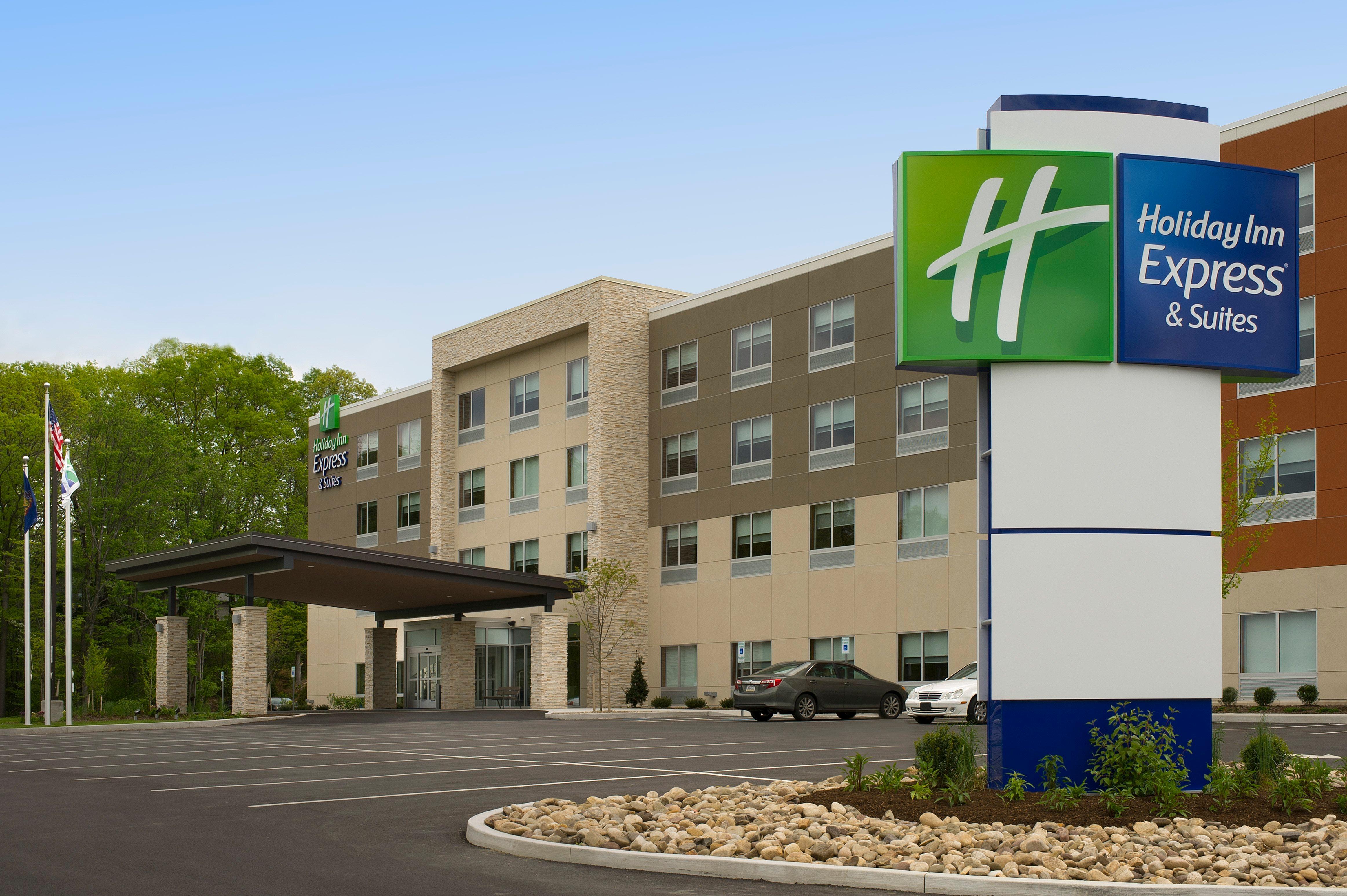 Holiday Inn Express & Suites By Ihg Altoona By Ihg Dış mekan fotoğraf