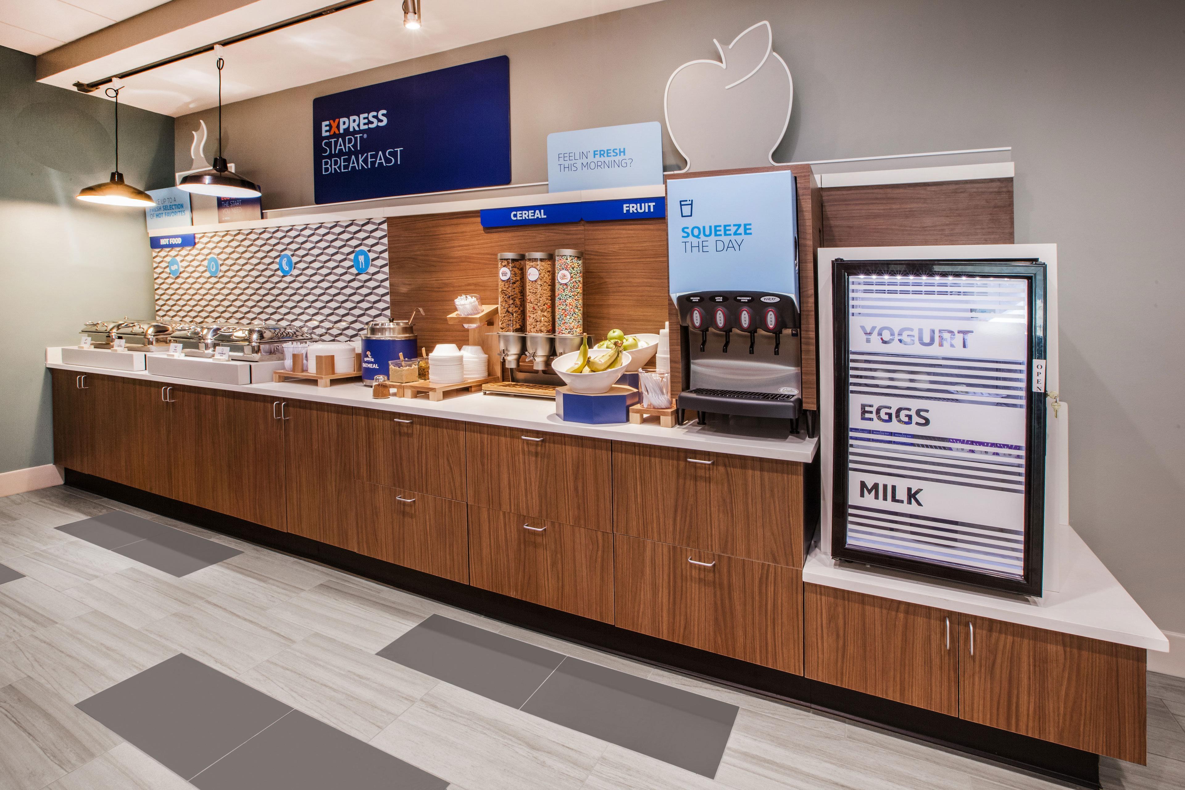 Holiday Inn Express & Suites By Ihg Altoona By Ihg Dış mekan fotoğraf